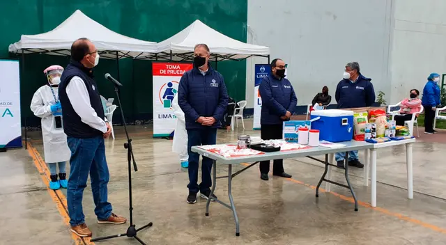 Alcalde de Lima realiza pruebas moleculares en Surquillo. Alcalde de Lima realiza pruebas moleculares en Surquillo.