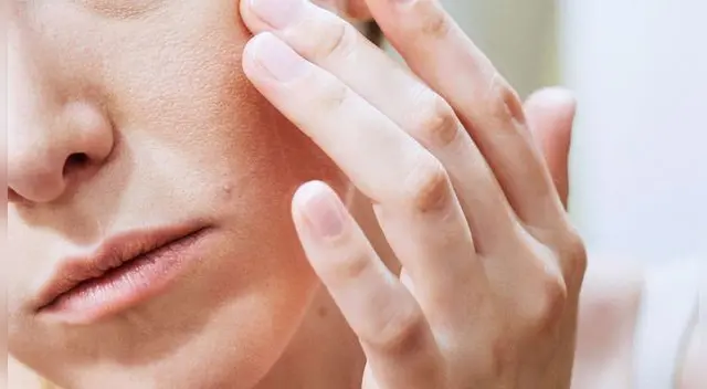 La dermatitis atópica es una enfermedad de la piel muy común, crónica, que afecta a los adultos, a los niños y a los bebés. La dermatitis atópica es una enfermedad de la piel muy común, crónica, que afecta a los adultos, a los niños y a los bebés.