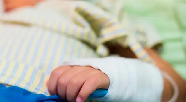 La niña permanece internada en el hospital mexicano tras las graves heridas producto del maltrato y abuso sexual.