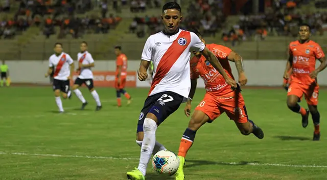 Rodrigo Vilca se pronuncia por la selección de Ricardo Gareca Rodrigo Vilca se pronuncia por la selección de Ricardo Gareca