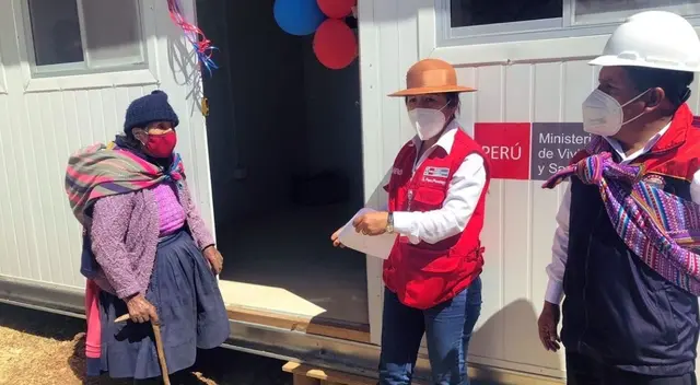 El programa Techo Propio va dirigido a las familias con ingresos familiares mensuales que no excedan el valor de S/ 2,706 para construir o mejorar su vivienda, la misma que contará con servicios básicos de luz, agua, desagüe. El programa Techo Propio va dirigido a las familias con ingresos familiares mensuales que no excedan el valor de S/ 2,706 para construir o mejorar su vivienda, la misma que contará con servicios básicos de luz, agua, desagüe.