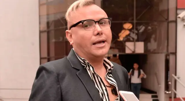 Carlos Cacho reveló que muchos le dijeron que no abra un salón de belleza sin puerta a la calle, pero él se mantuvo firme en su idea.