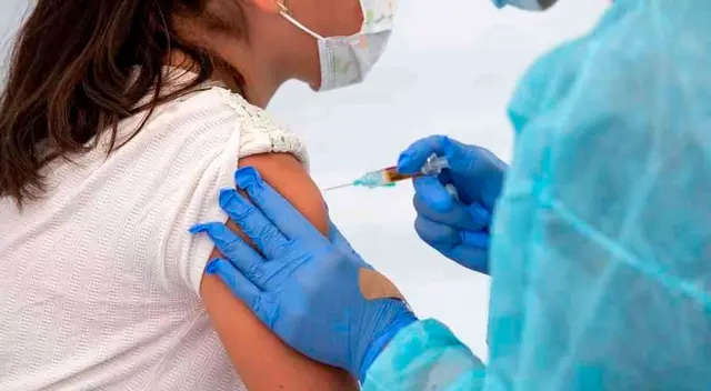 Rusia: Planean iniciar la vacunación masiva en sus ciudadanos. Rusia: Planean iniciar la vacunación masiva en sus ciudadanos.