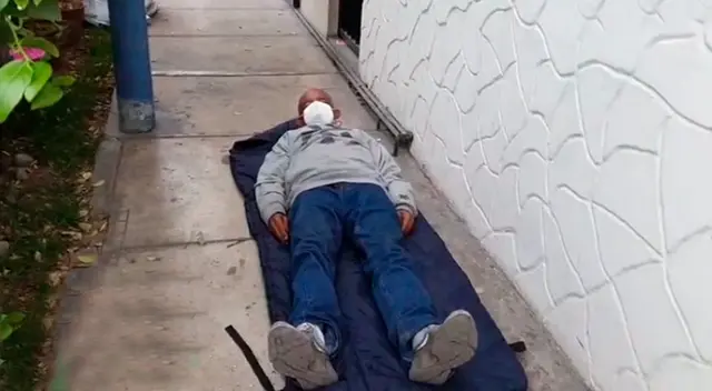 Anciano de 63 años pide entre lágrimas ayuda a las autoridades