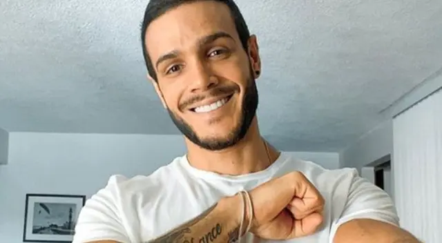 Mario Irivarren estaría conociendo a una bella modelo. Mario Irivarren estaría conociendo a una bella modelo.