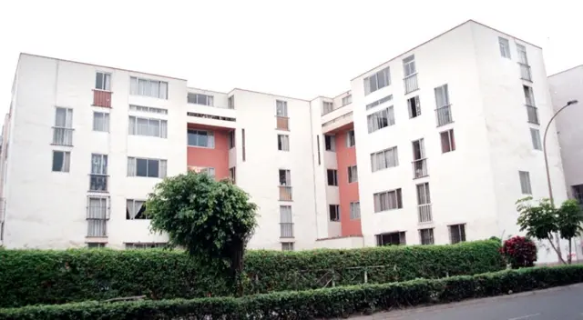 El bono familiar habitacional es un incentivo del Ministerio de Vivienda Construcción y Saneamiento y el Estado peruano para las familias. El bono familiar habitacional es un incentivo del Ministerio de Vivienda Construcción y Saneamiento y el Estado peruano para las familias.