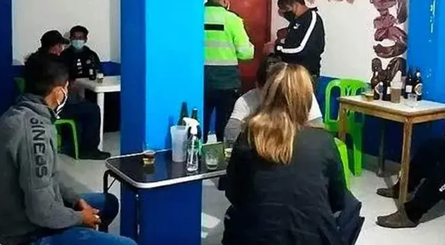 Las personas fueron multadas con 380 soles.