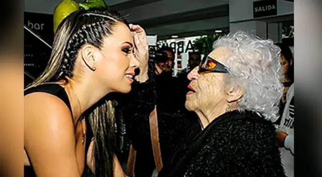 La chalaca compartió una fotografía junto a su abuelita en Instagram. La chalaca compartió una fotografía junto a su abuelita en Instagram.