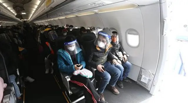 El ministro de esta cartera confirmó que sí o sí los vuelos internacionales se reiniciarán para esa fecha.