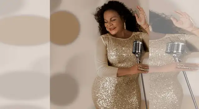 Incursiona en otros géneros musicales.