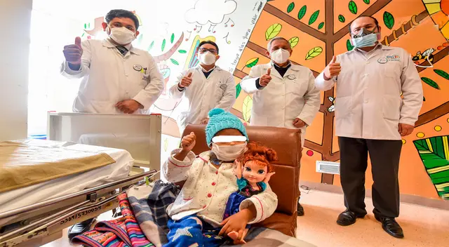 Los médicos del equipo multidisciplinario y la menor