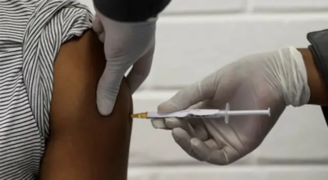 Nuevas ensayos clínicos contra el COVID-19 llegará al Perú.