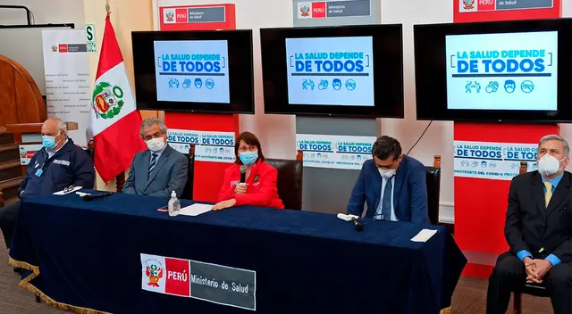 Pilar Mazzetti se pronuncia sobre vacunas contra el COVID-19.