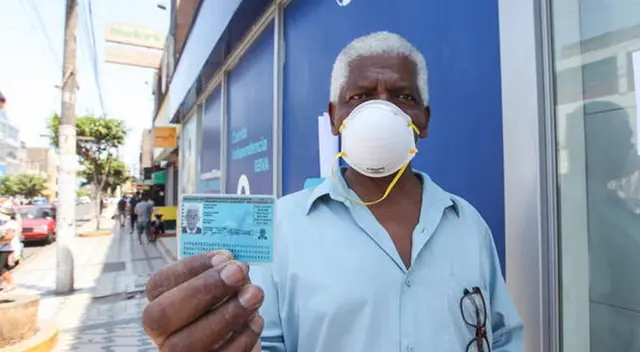 El bono Universal es entregado a  un solo beneficiario por hogar mediante la plataforma del Midis consultando con número de emisión del DNI.