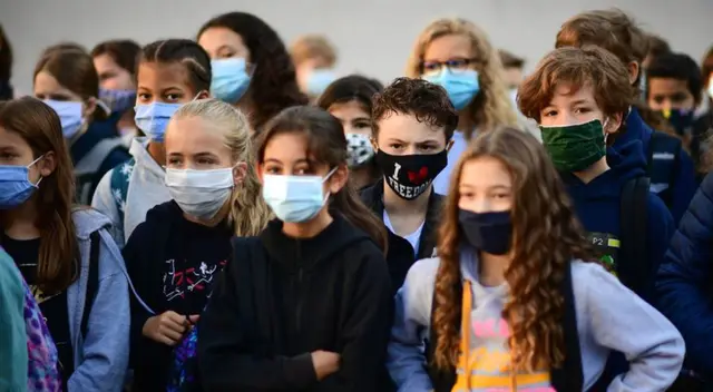 Francia supera los 300.000 positivos de coronavirus.