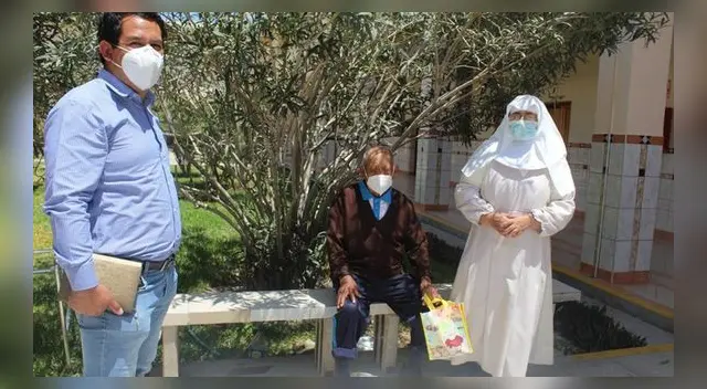 abuelito que vivía en la calle se recupera del COVID-19