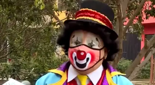 Payasos lamentaron la actitud de la PNP al momento de la intervención, en SJL. Payasos lamentaron la actitud de la PNP al momento de la intervención, en SJL.