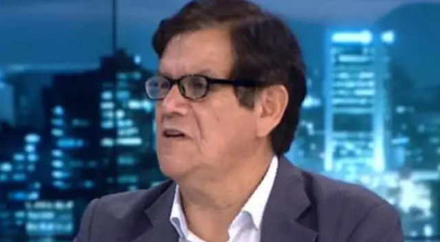 Maguiña pidió a la población no confiarse si son diagnosticados como asintomáticos.