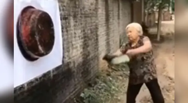 La escena ha impresionado a miles de internautas en las redes sociales. La escena ha impresionado a miles de internautas en las redes sociales.