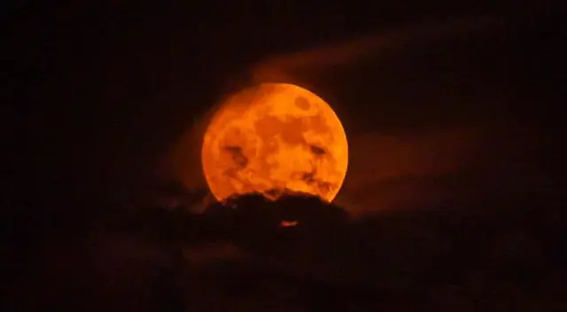 Marte y la Luna se 'besarán' hoy: conoce cómo ver en vivo este fenómeno. Marte y la Luna se 'besarán' hoy: conoce cómo ver en vivo este fenómeno.