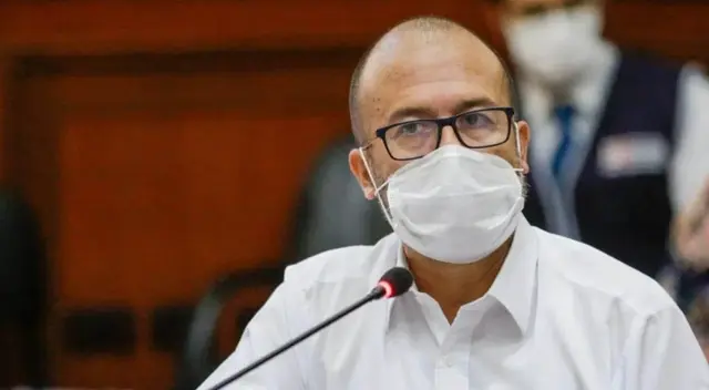 Zamora les pidió a las personas no automedicarse con este producto.