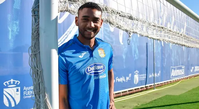 Aldair Fuentes ya viste la camiseta del Fuenlabrada.