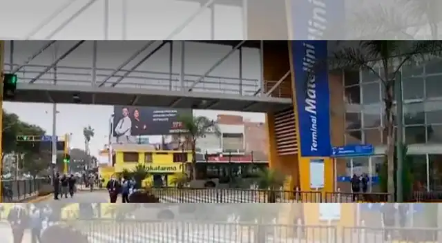 Estaciones del metropolitano amanecen cerradas.