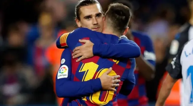 Antoine Griezmann cambiará de equipo tras conocer la decisión de Lionel Messi, según importante medio británico. Conoce aquí cuáles serían las razones de su decisión.