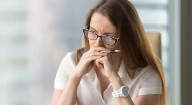 El reporte de deudas SBS muestra, de manera mensual, la relación de los créditos que has contratado con las empresas del sistema financiero, así como la calificación asignada por dichas entidades, en base a tu comportamiento de pago.