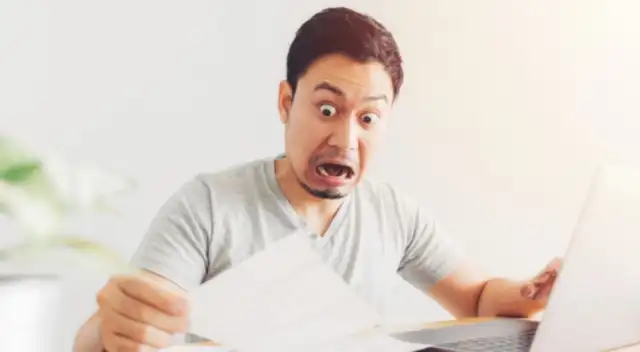 El reporte de deudas SBS muestra, de manera mensual, la relación de los créditos que has contratado con las empresas del sistema financiero, así como la calificación asignada por dichas entidades, en base a tu comportamiento de pago.