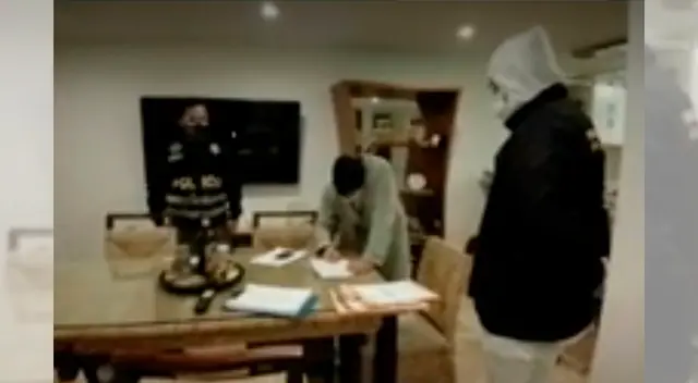 Alcalde de Santa María del Mar en el ojo de la tormenta. Alcalde de Santa María del Mar en el ojo de la tormenta.