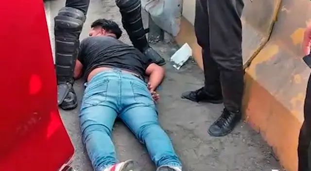 Leonardo Luis Rojas Camarena fue detenido cuando huía por la bajada del puente Alipio Ponce y llevado a la dependencia policial.