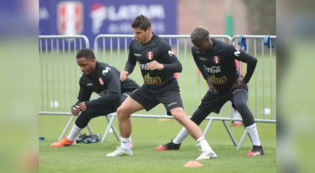 Jefferson Farfán empezó a trabajar con la Selección Peruana de Fútbol.