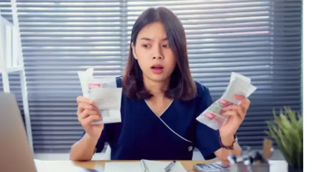 El reporte de deudas SBS muestra, de manera mensual, la relación de los créditos que has contratado con las empresas del sistema financiero, así como la calificación asignada por dichas entidades, en base a tu comportamiento de pago. El reporte de deudas SBS muestra, de manera mensual, la relación de los créditos que has contratado con las empresas del sistema financiero, así como la calificación asignada por dichas entidades, en base a tu comportamiento de pago.