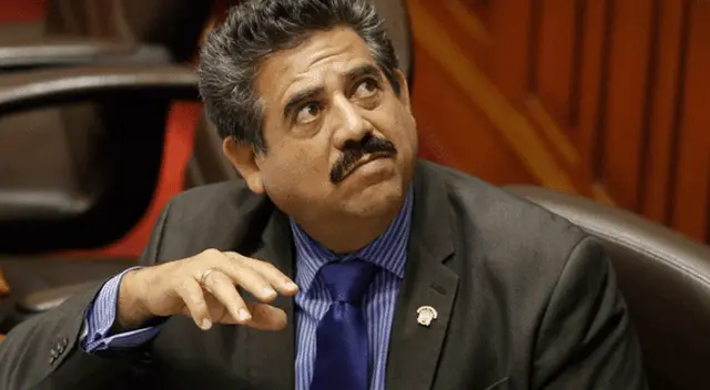 Manuel Merino de Lama confirmó llamada a las Fuerzas Armadas.