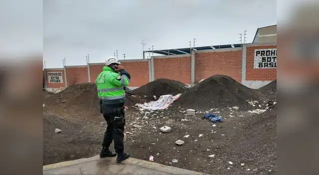 hallan cadáver de un joven cerca del estadio Pedro Ruiz Gallo