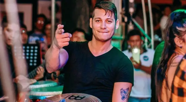 Luigi Carbajal se vuelve a reinventar por pandemia y vende zapatillas al por mayor