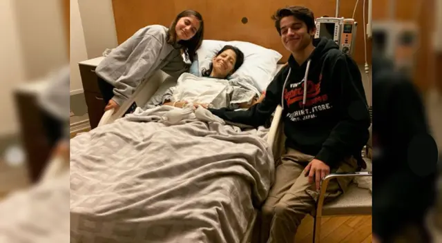 La actriz de ascendencia peruana Isabela Moner compartió con sus seguidores que su madre ya lleva un año libre de cáncer de mama.