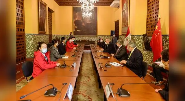 Minsa recibe delegación del laboratorio Sinopharm Minsa recibe delegación del laboratorio Sinopharm