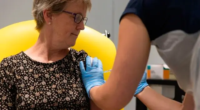 Los voluntarios presentaron complicaciones como fiebre o dolor muscular.