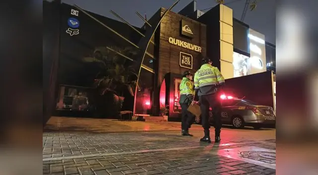 Reportan balacera en los exteriores de la tienda Quiksilver Reportan balacera en los exteriores de la tienda Quiksilver
