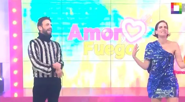 Rodrigo González y Gigi Mitre estrenaron su nuevo programa Amor y fuego por Willax Televisión tras un año alejados de la pantalla chica. Rodrigo González y Gigi Mitre estrenaron su nuevo programa Amor y fuego por Willax Televisión tras un año alejados de la pantalla chica.