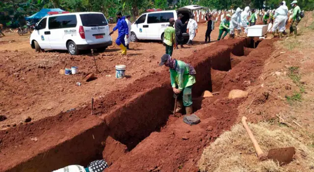 Los infractores que no acaten el protocolo sanitario deberán ayudar a los sepultureros. Los infractores que no acaten el protocolo sanitario deberán ayudar a los sepultureros.