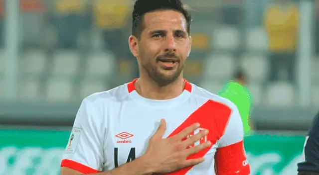 Claudio Pizarro opinó sobre la falta de peruanos en el extranjero.