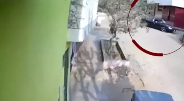 Roban a pensionista en Comas. Roban a pensionista en Comas.