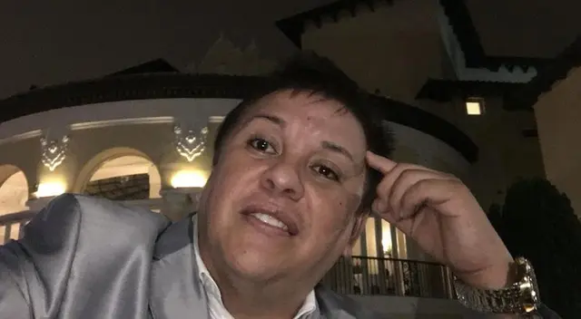 El wasap de JB muestra avance de parodia sobre Richard Swing con nueva mascarilla