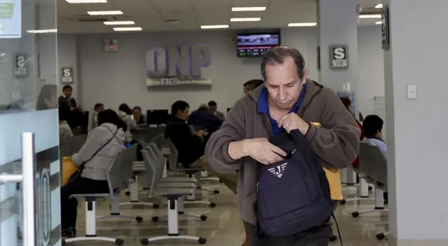 Gobierno observa ley de ONP sobre devolución de fondos.