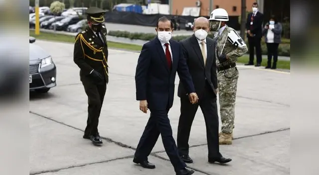 Jefe del Gabinete, Walter Martos, señaló que buscará tender puentes con el Congreso. Jefe del Gabinete, Walter Martos, señaló que buscará tender puentes con el Congreso.