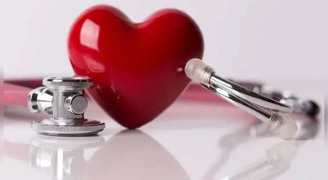 El deporte reduce el riesgo de enfermedades del corazón, la necesidad de oxígeno y la tensión arterial.