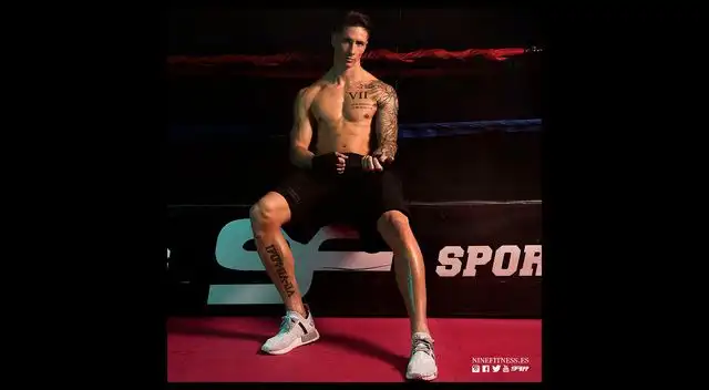 ¡Irreconocible! Fernando Torres y su nueva faceta en el boxeo